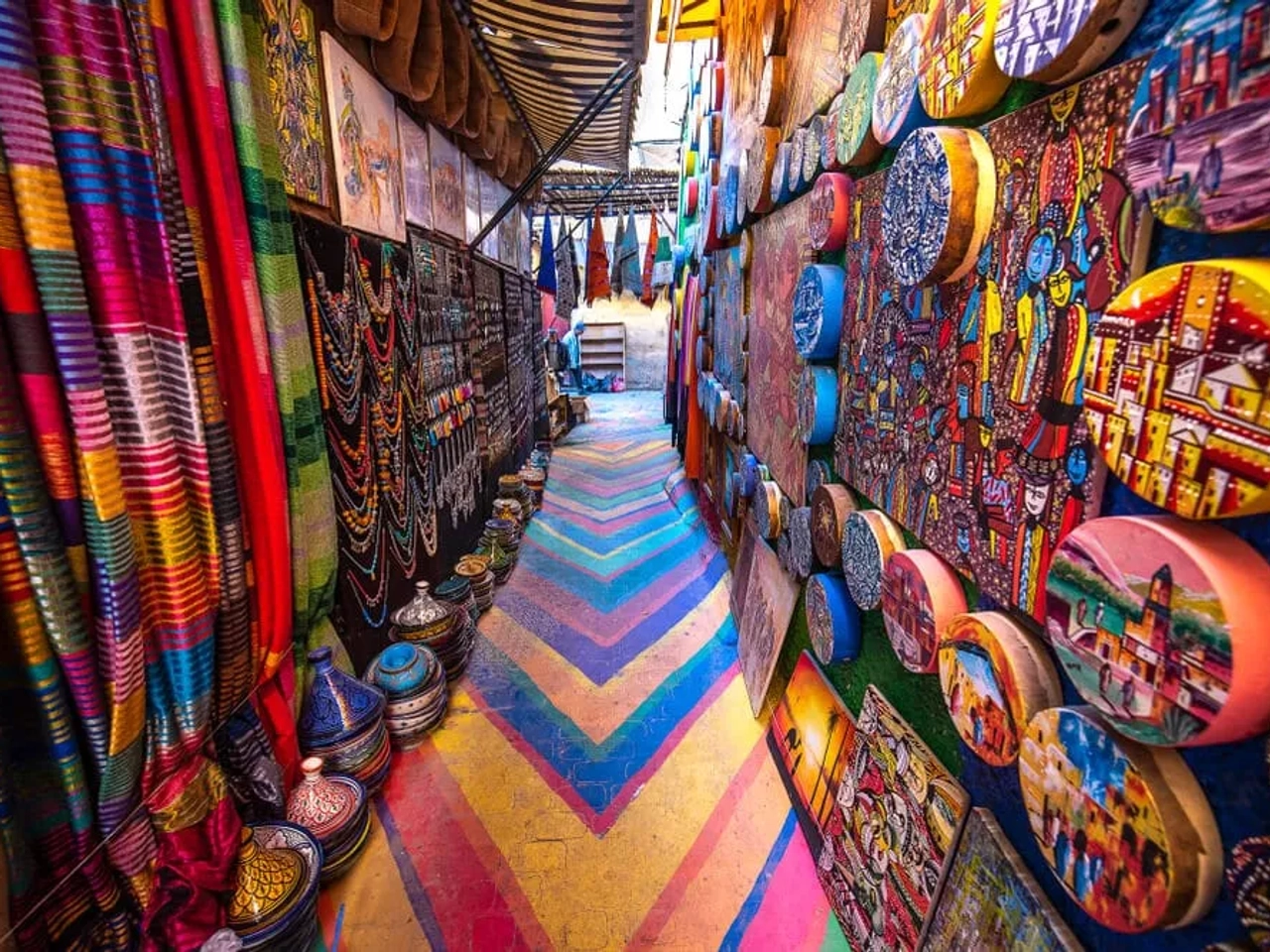 zouk marroquino com artesanato colorido