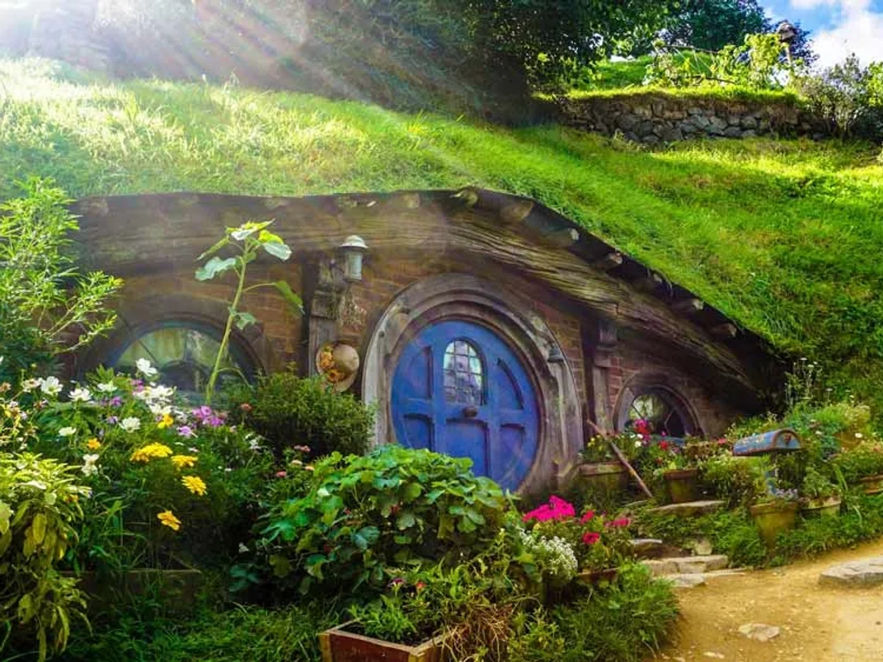 Hobbiton Movie Set