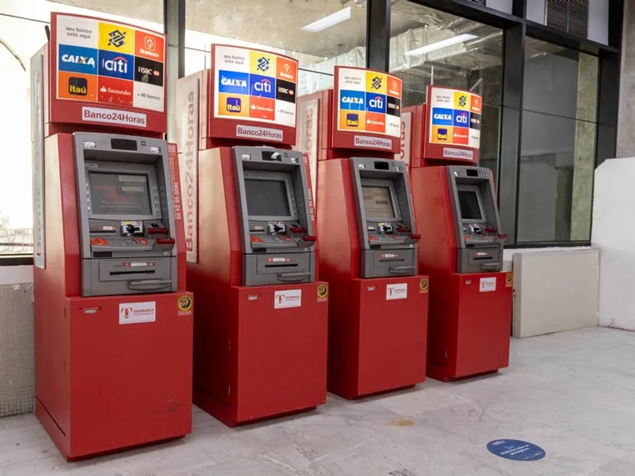 sacar dinero en Brasil