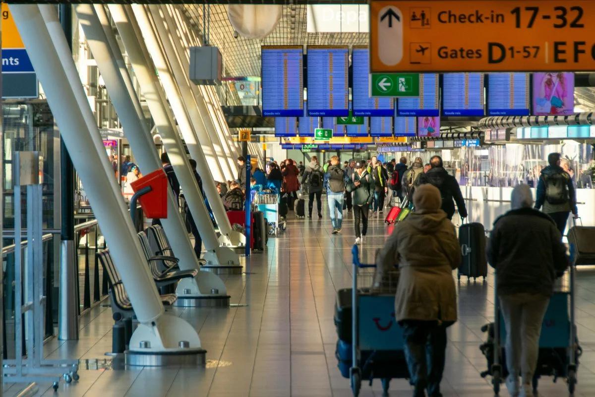 Qué llevar en la maleta de viaje: Lista completa y actualizada