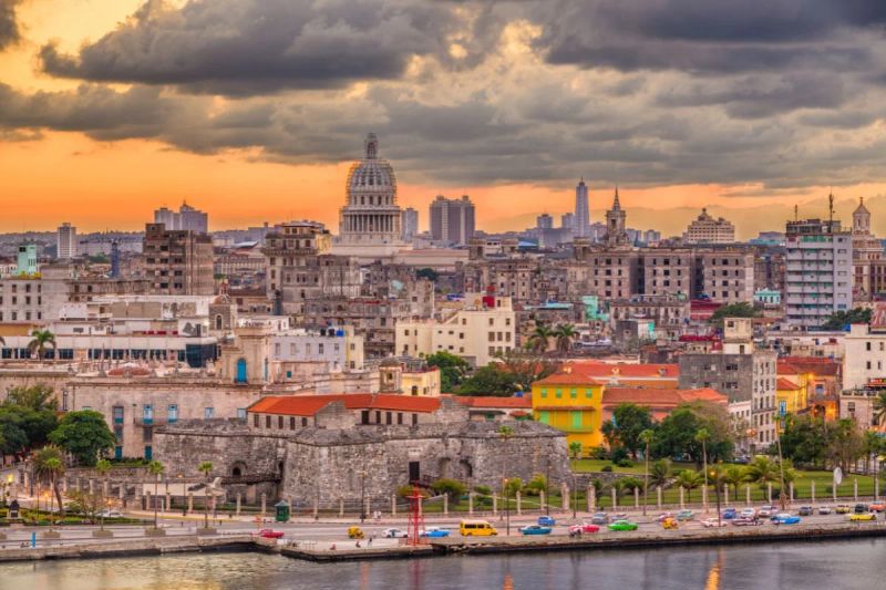 Mejor seguro de viaje para Cuba: Guía actualizada 2025