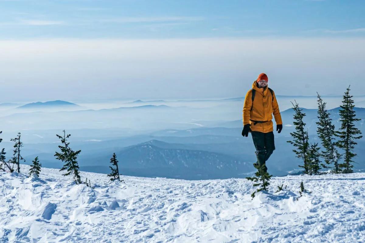 el mejor seguro nacional para turismo de aventura