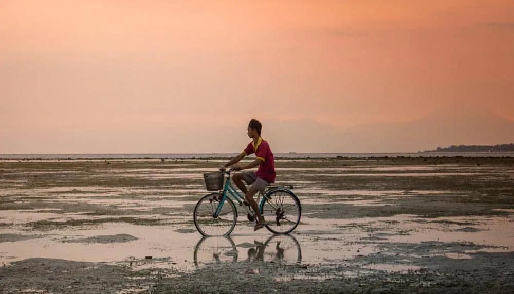 Recorrer la isla en bicicleta