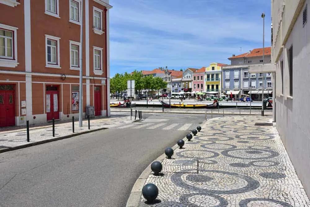 el bonito pavimento de Aveiro