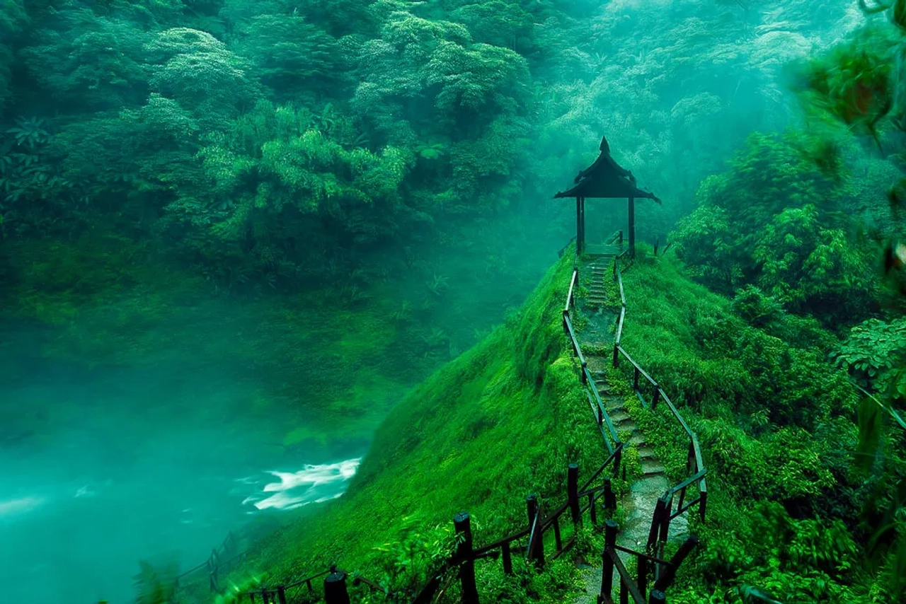 natureza do laos, florestas e cascatas