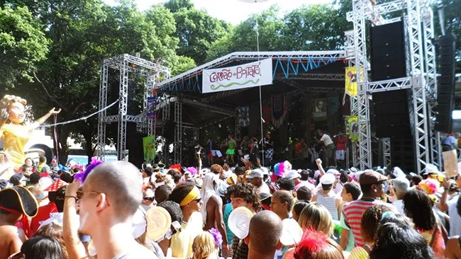 fiesta-carnaval-brasil