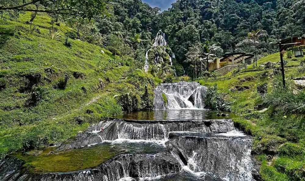 cobertura para deportes de aventura, anulación y trekking
