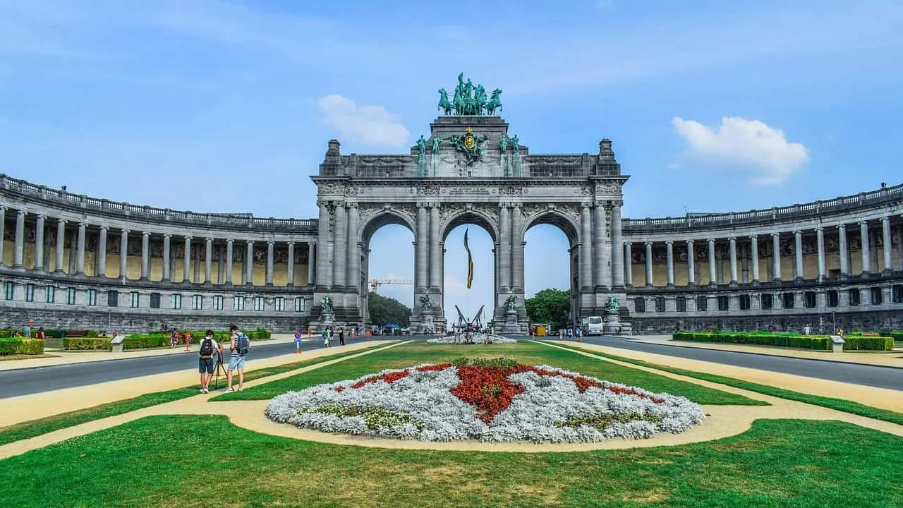 Parque del Cincuentenario y el Arco del Triunfo de Bruselas