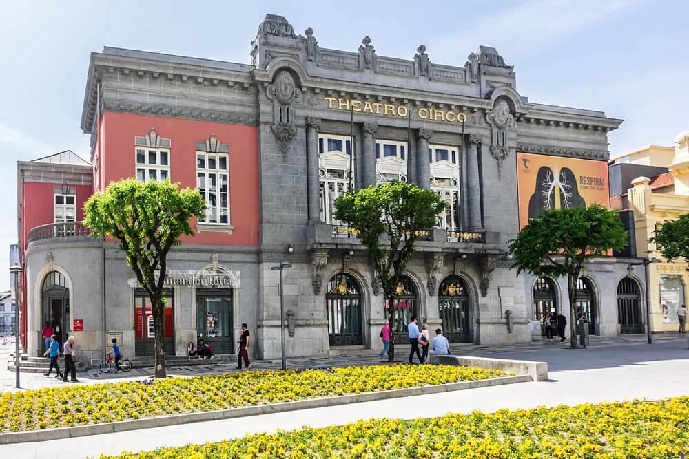 fachada frontal do theatro ciro