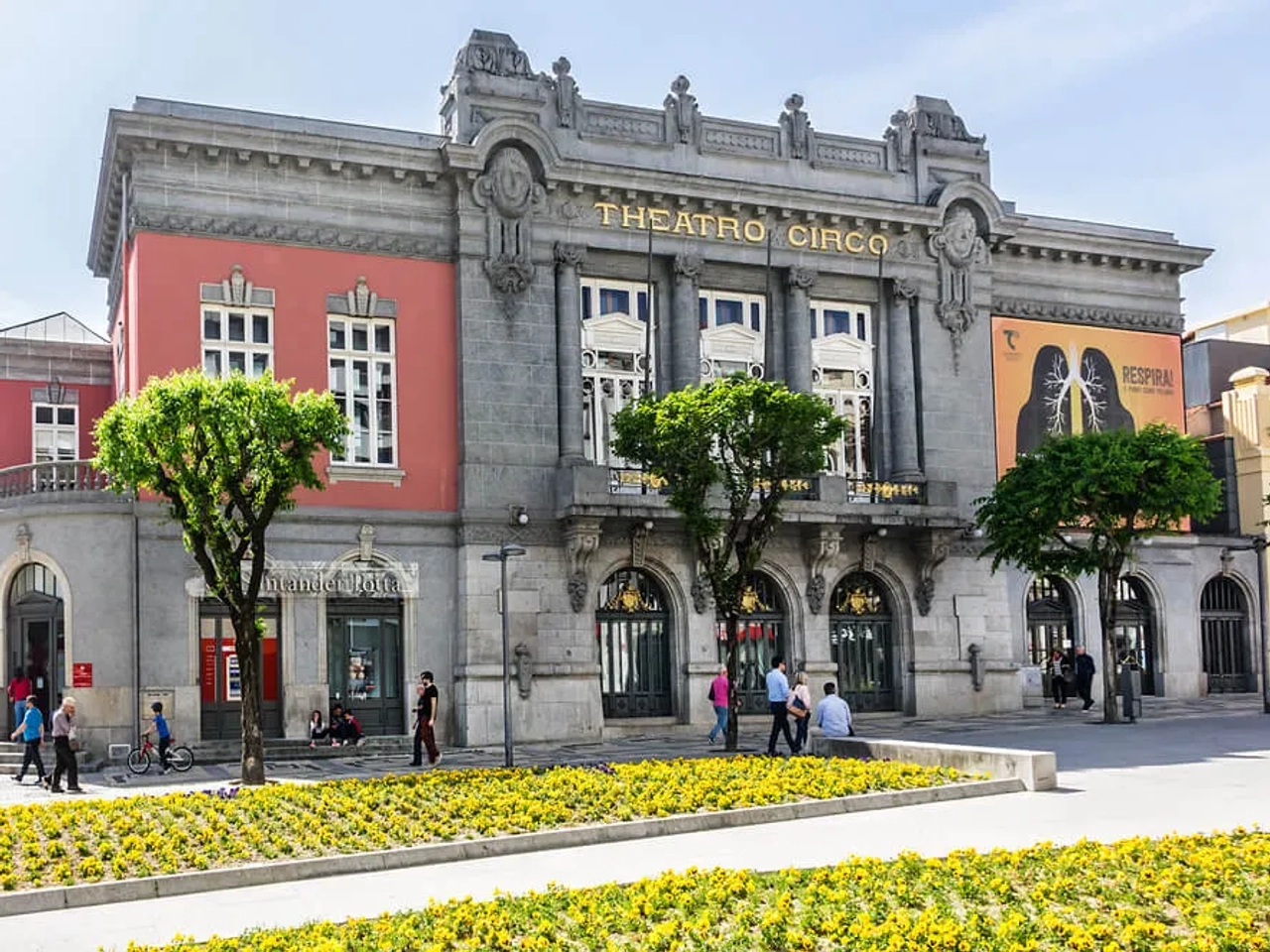 fachada frontal do theatro ciro