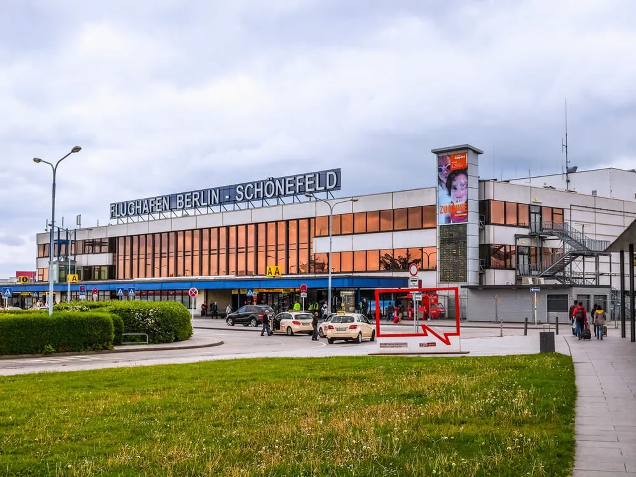 aeroporto de schonefeld em berlin