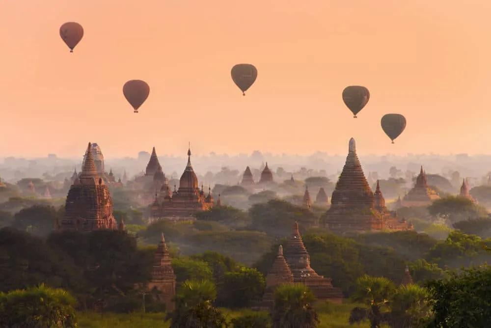 templos de bagan no myanmar