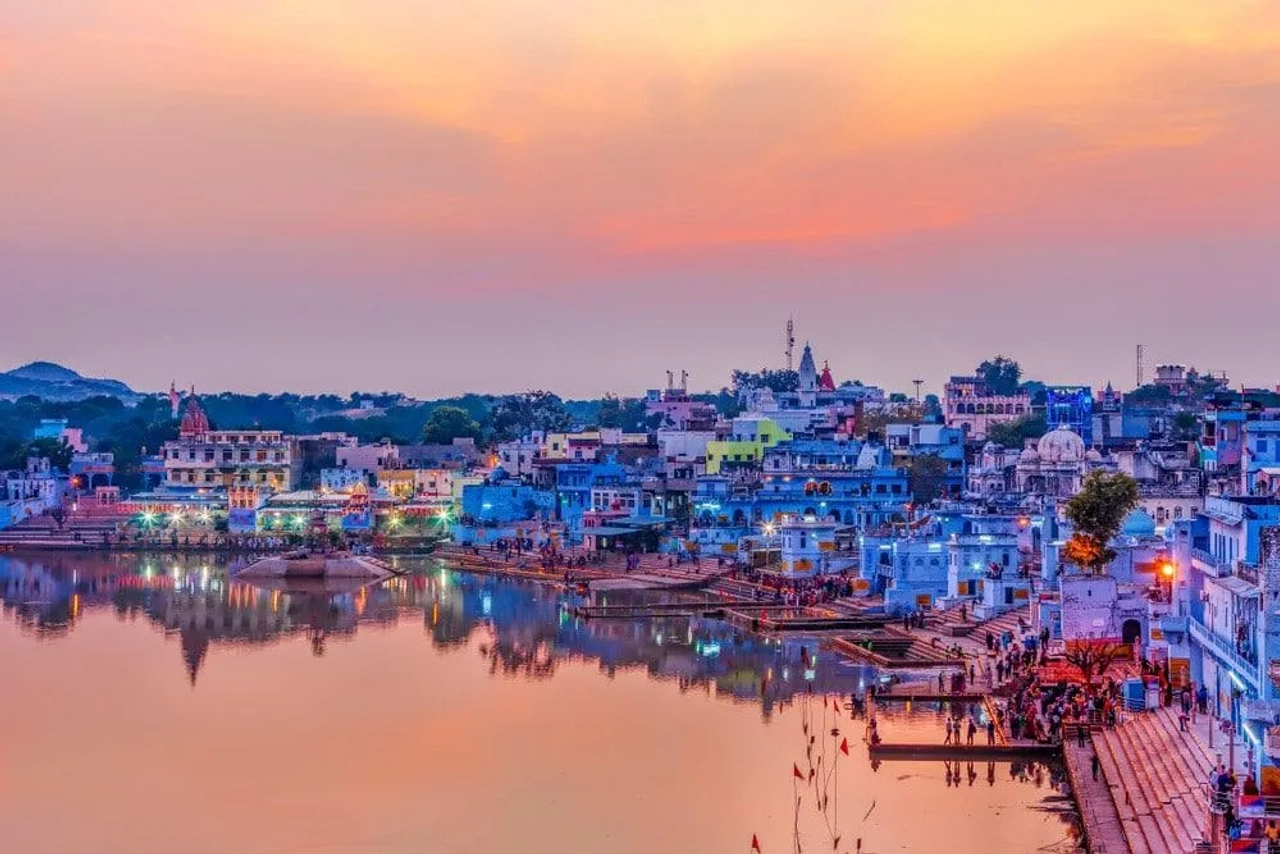 el lago sagrado de Pushkar