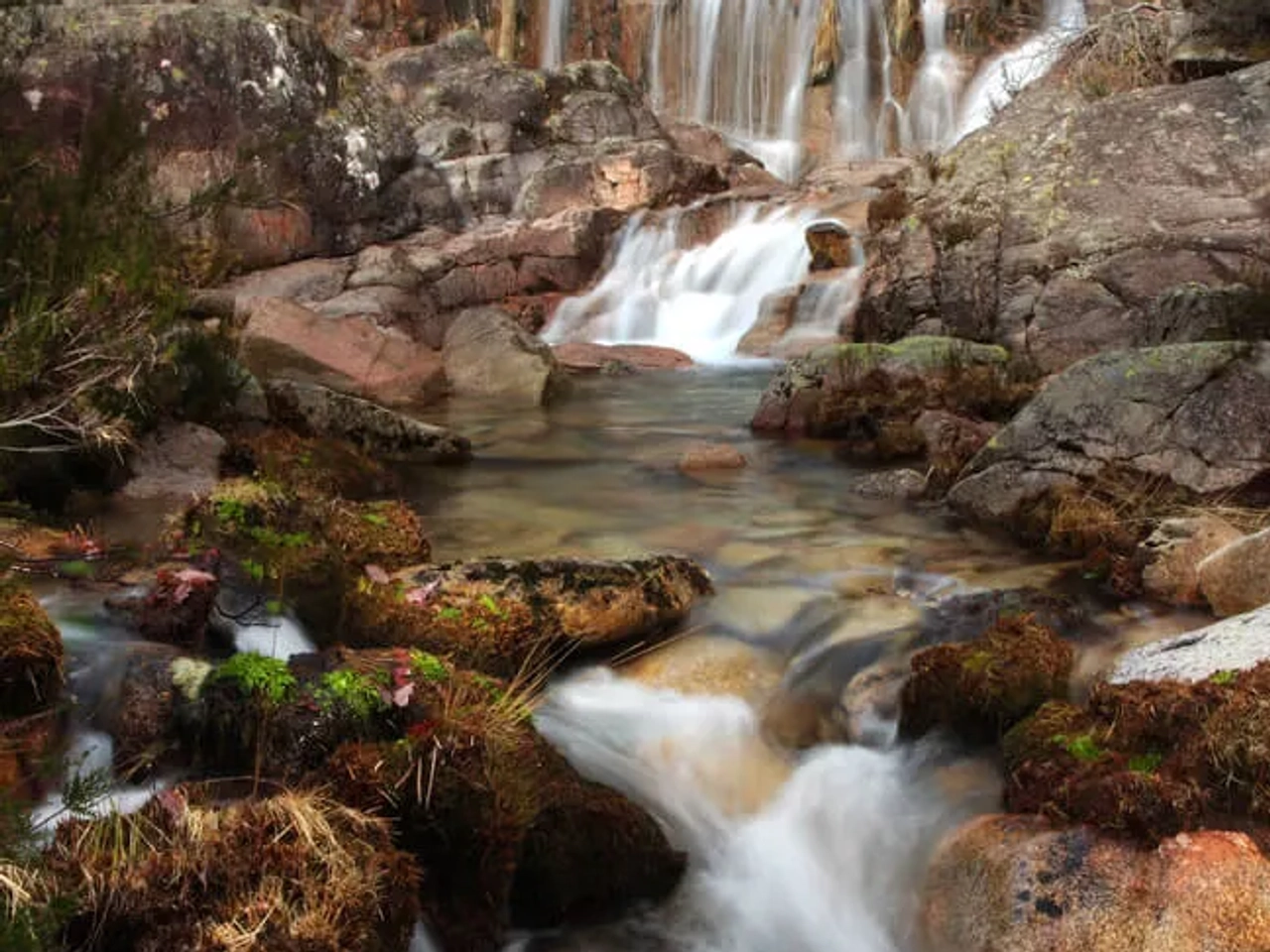 cascata de cela cavalos no geres