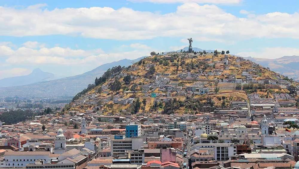 Subir al Panecillo en Quito