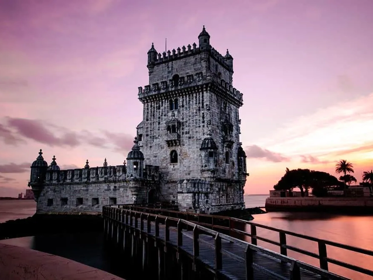 Torre de Belém y el Monumento de los Descubrimientos, imperdibles que ver en Lisboa