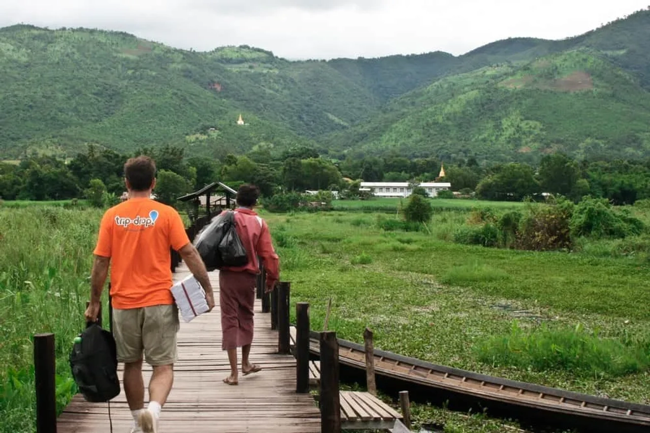 viaje solidario trip drop