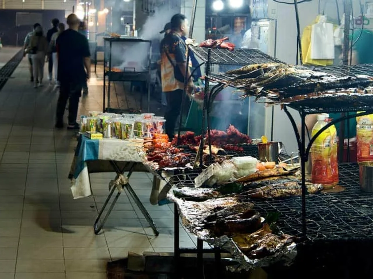 mercado nocturno de Brunéi