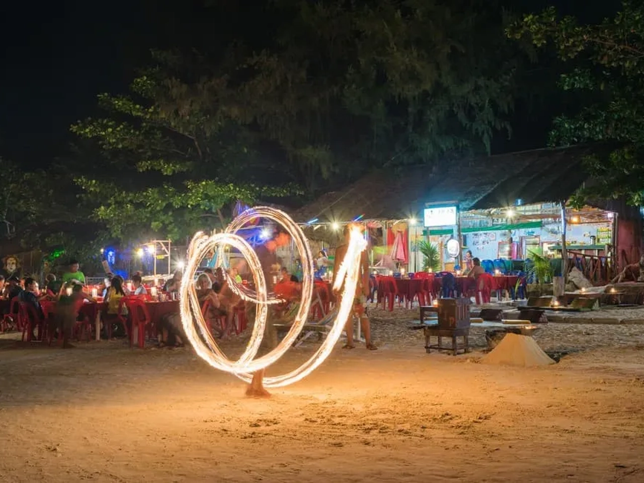 Koh Lipe de noche y fiesta