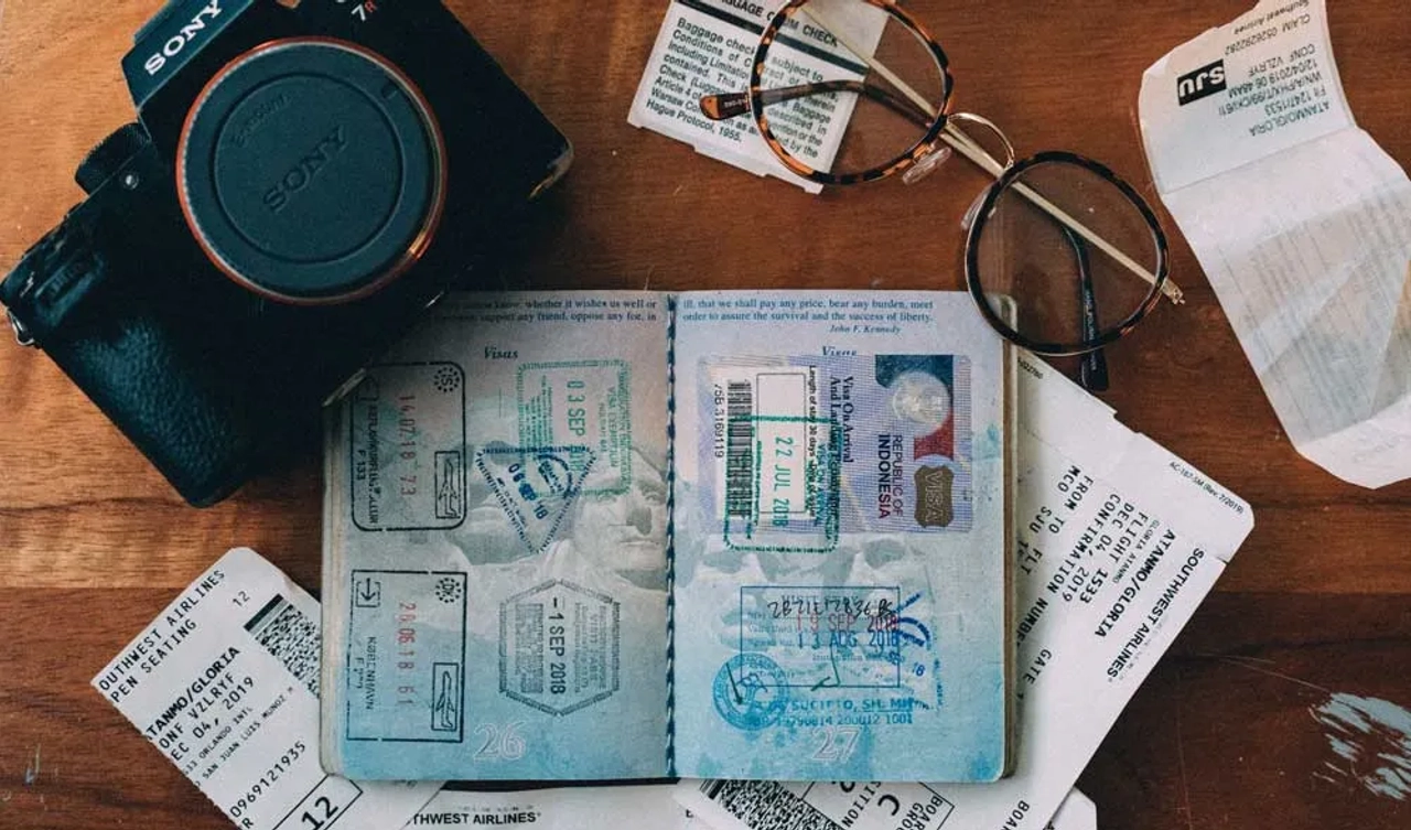 Pasaporte, visado y otros documentos