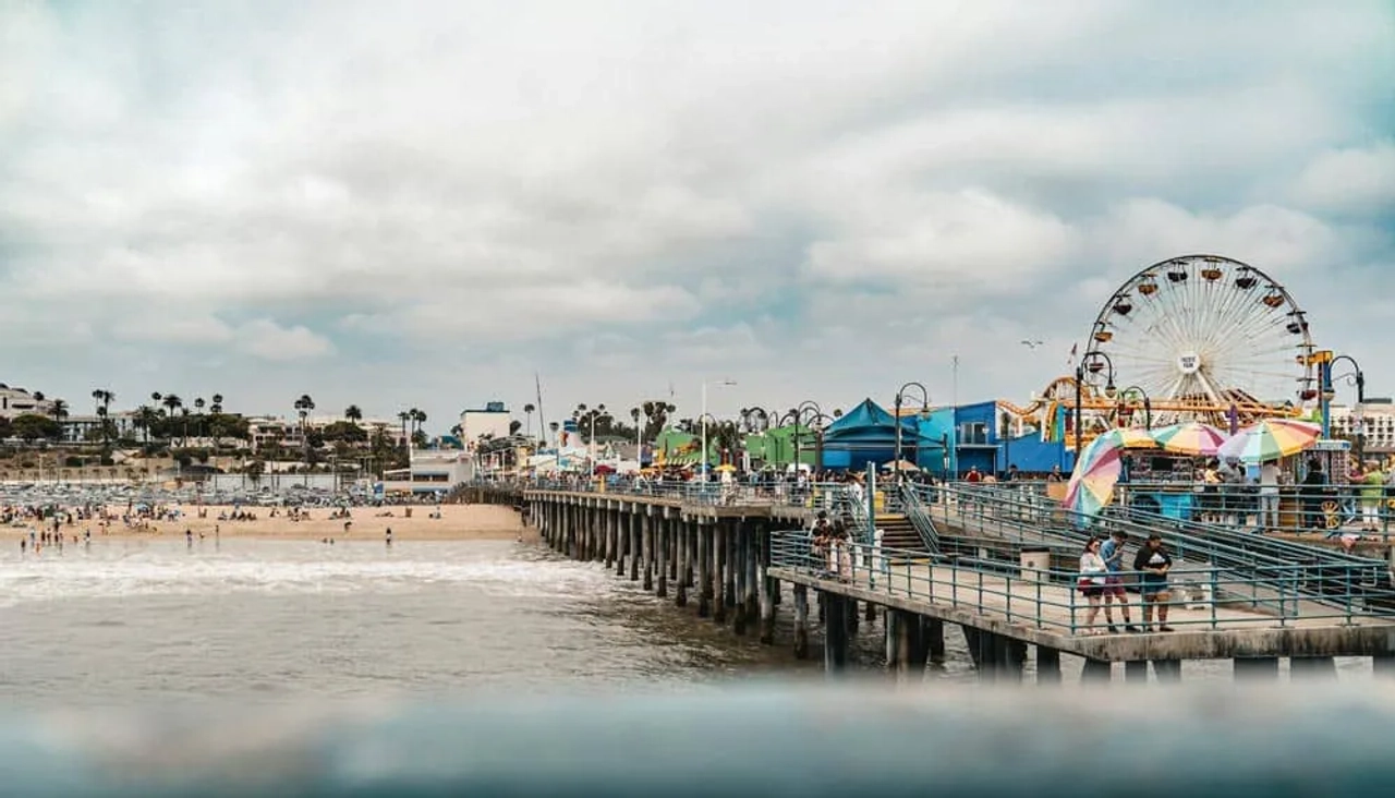 famosa noria en la playa de Los Ángeles