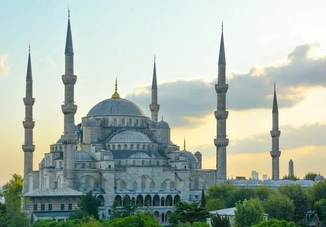 Vista da magnífica Mesquita do Sultão Ahmet (Sultão Ahmet Camii) em Istambul, Turquia