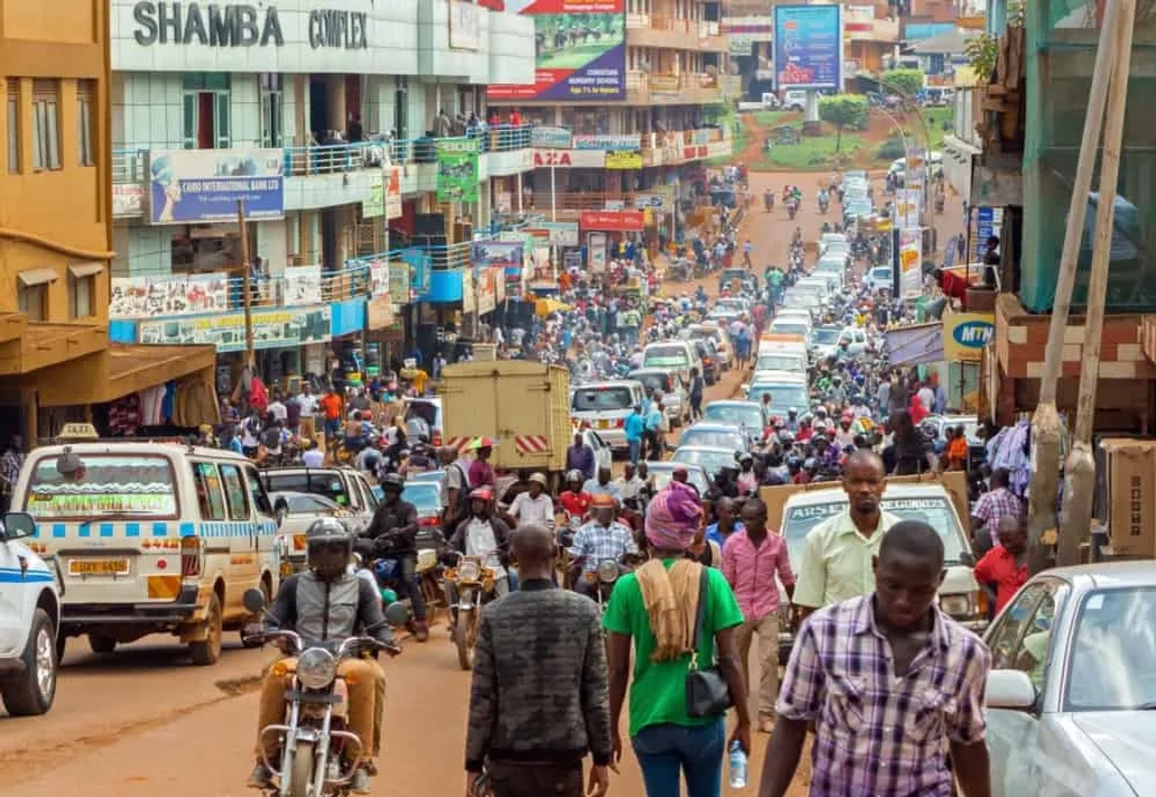 vacunas para viajar a Uganda