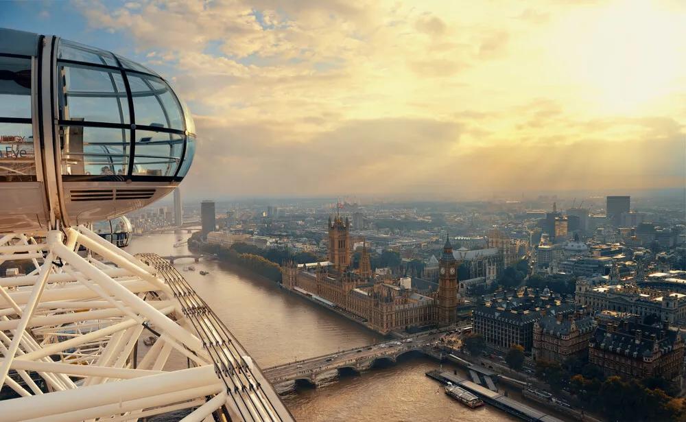 capsula do london eye e vista sobre a cidade