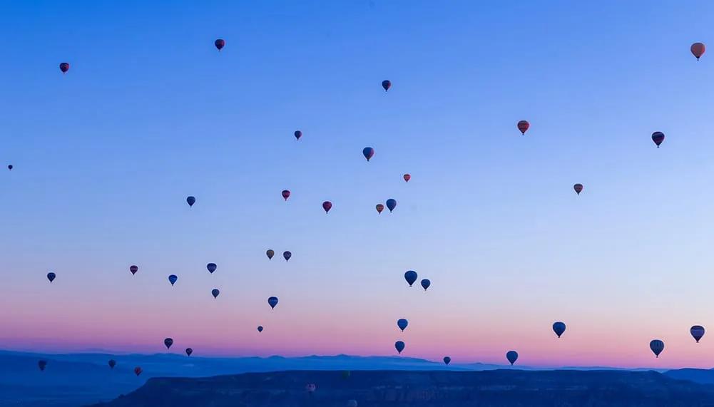 volar en globo sobre Capadocia