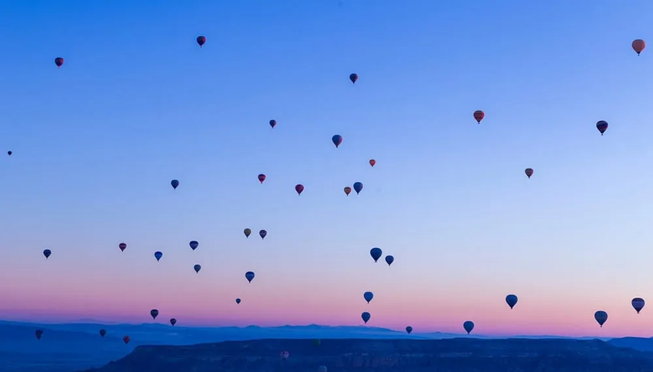 volar en globo sobre Capadocia