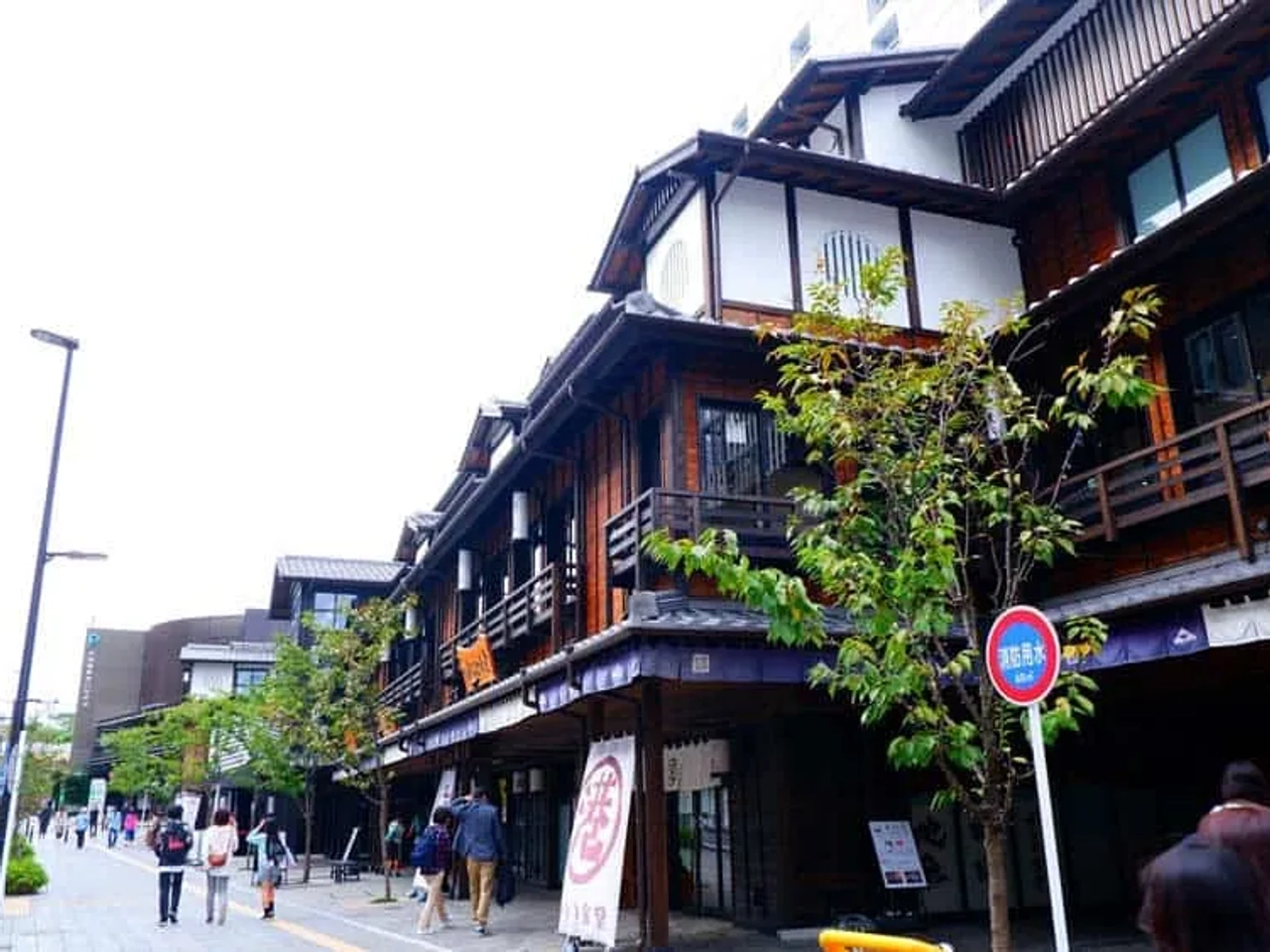 Pasear por Hakone-Yumoto