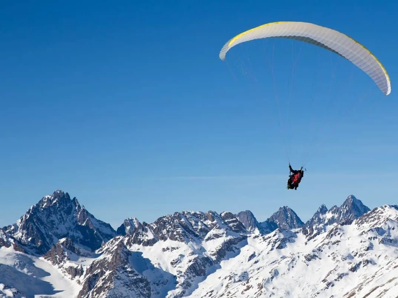 seguro de viaje para deportes extremos