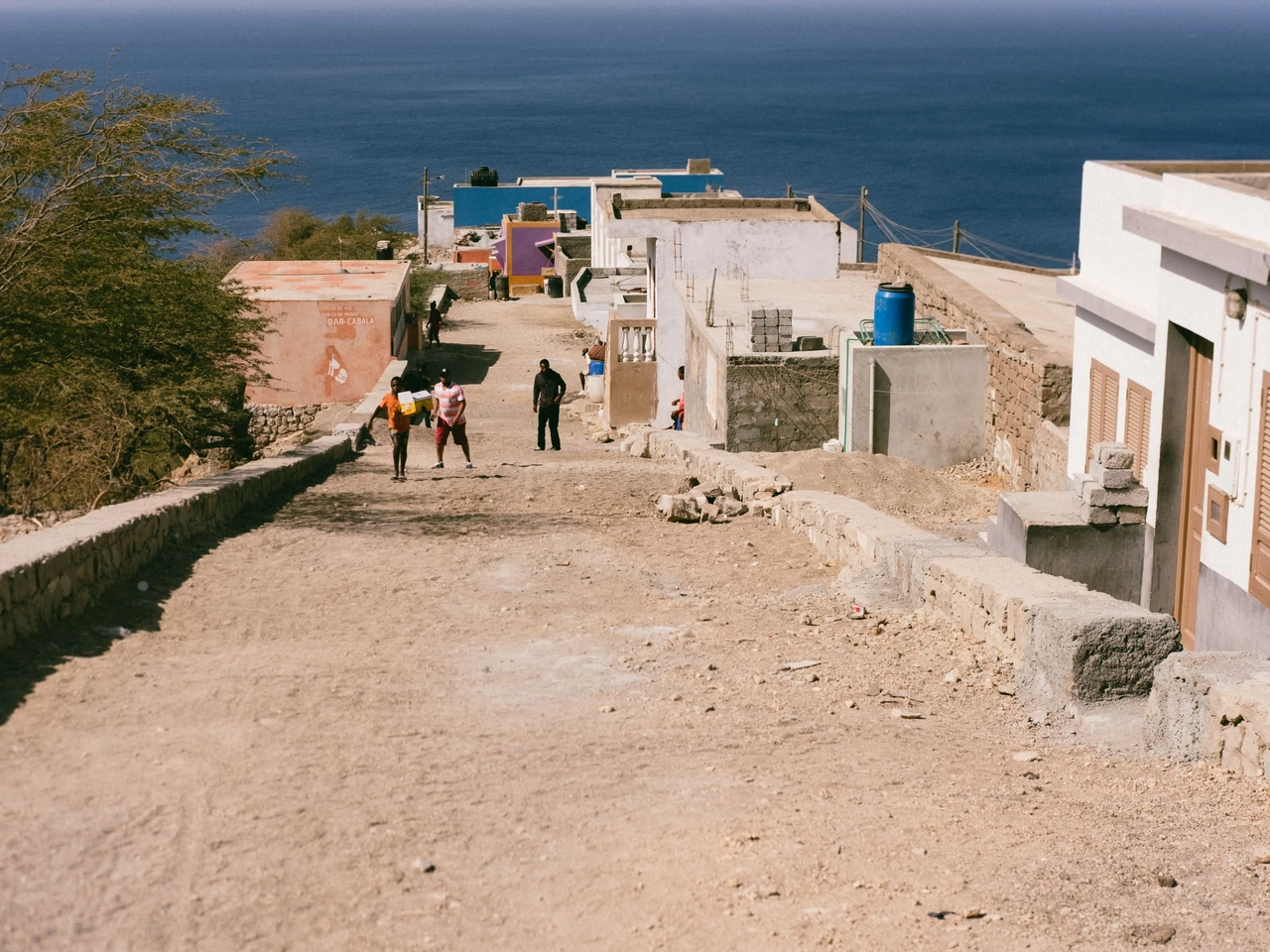 ruas de brava, em cabo verde