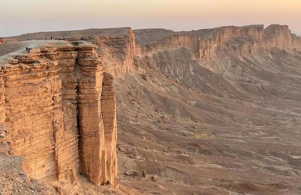 mejor seguro para ir a Arabia con asistencia médica