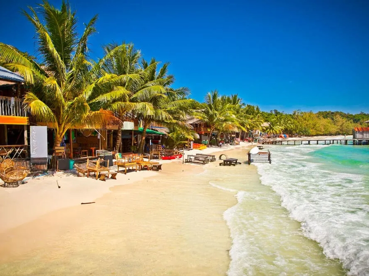 bares na praia da ilha de koh rong