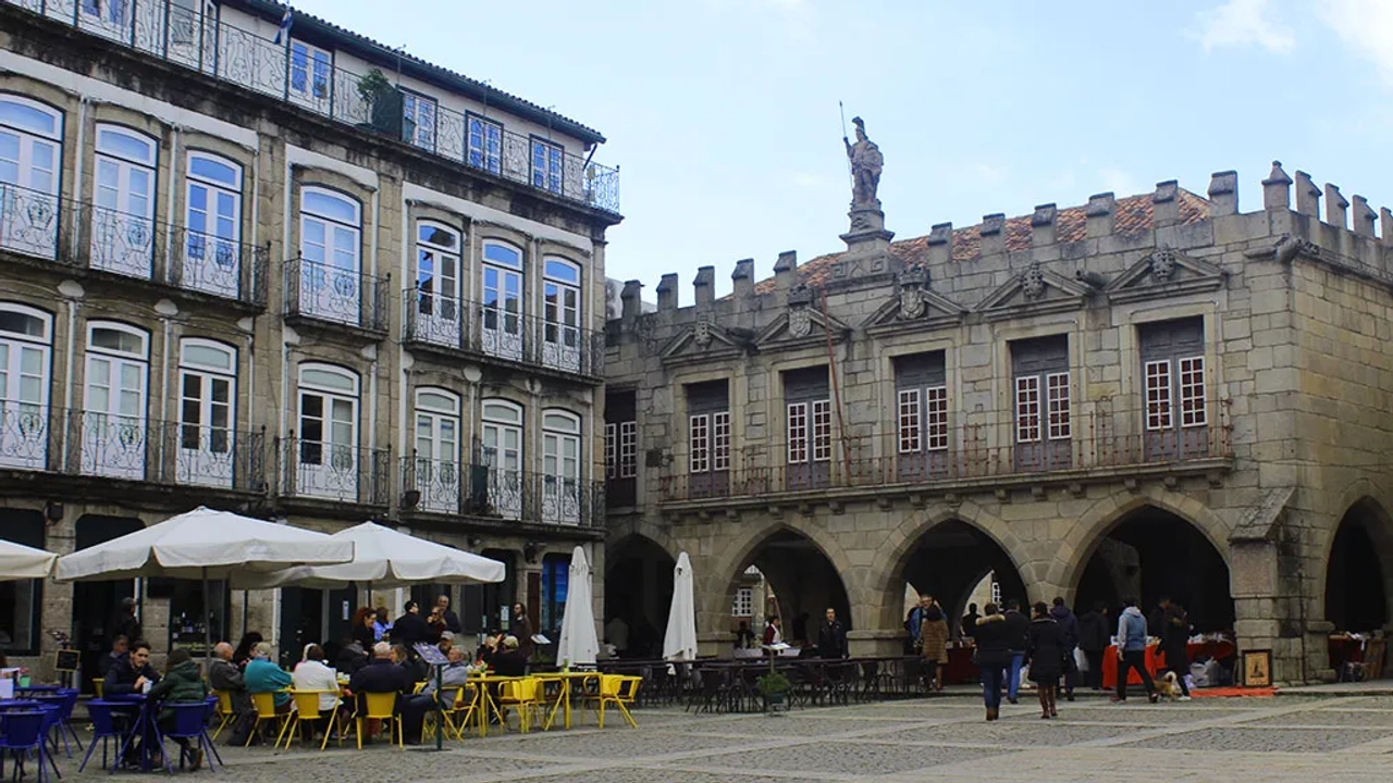 Largo da Oliveira Guimarães