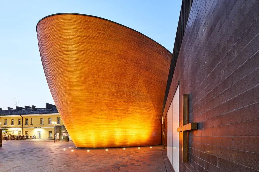 pormenor do exterior da capela kamppi