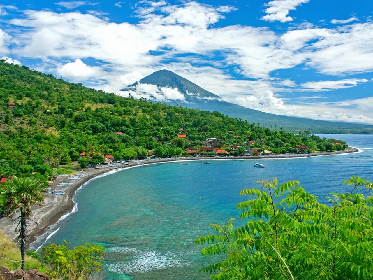 vistas do vulcão agung na regiao de amed em bali