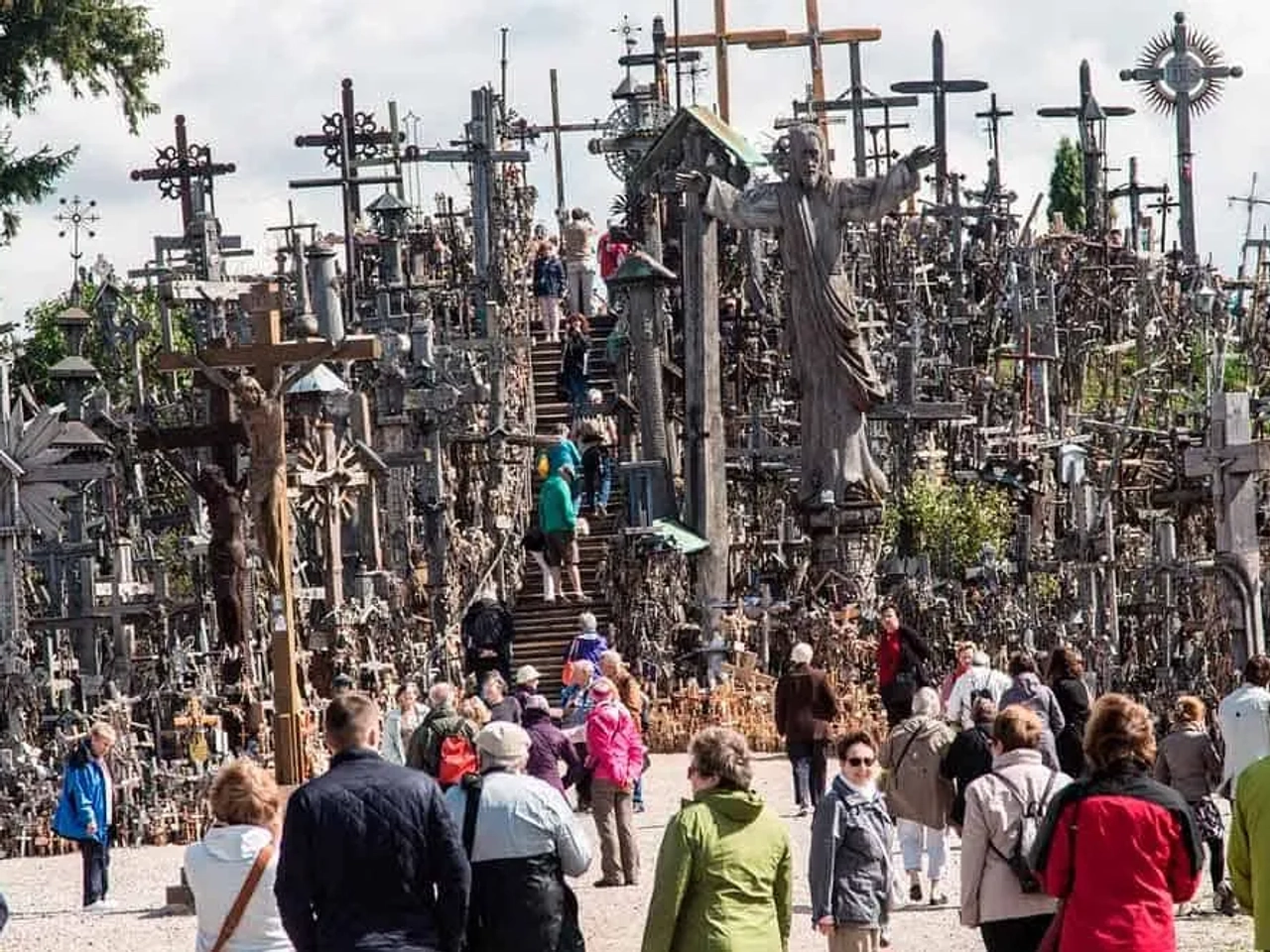 Colina de las Cruces, en la ruta por Lituania