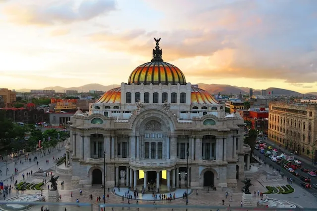 monumnet in mexico