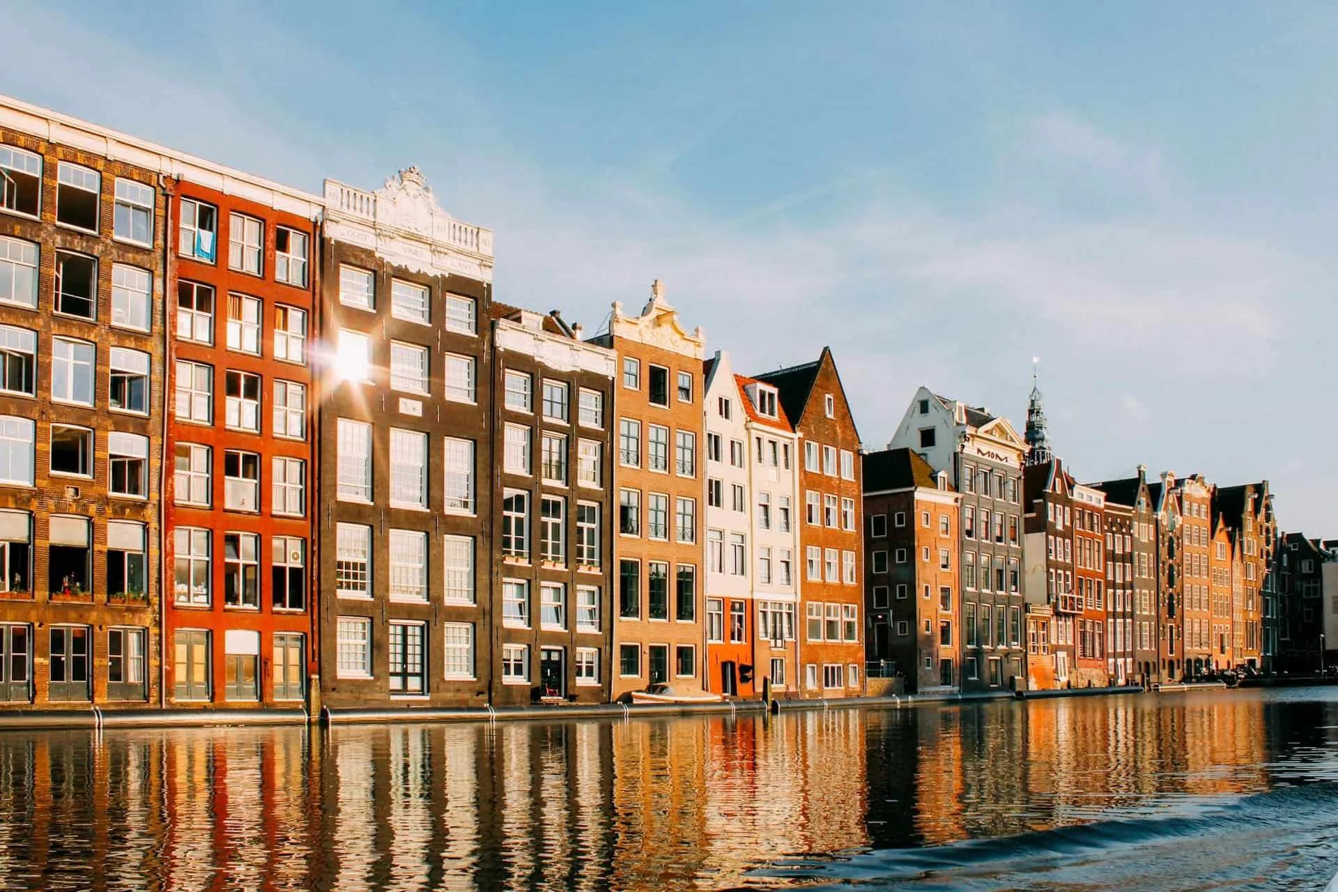 Qué ver en Ámsterdam: 30 lugares y experiencias imprescindibles en 2025