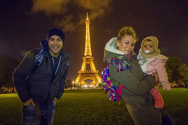 molaviajar-paris-familia-seguro