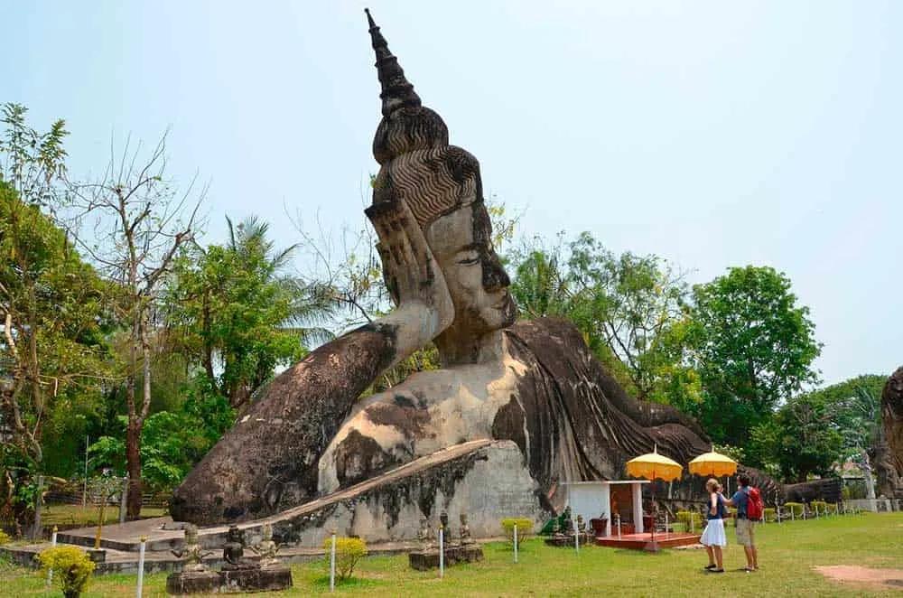 el Buddha Park de Vientiane, algo interesante que ver en Laos