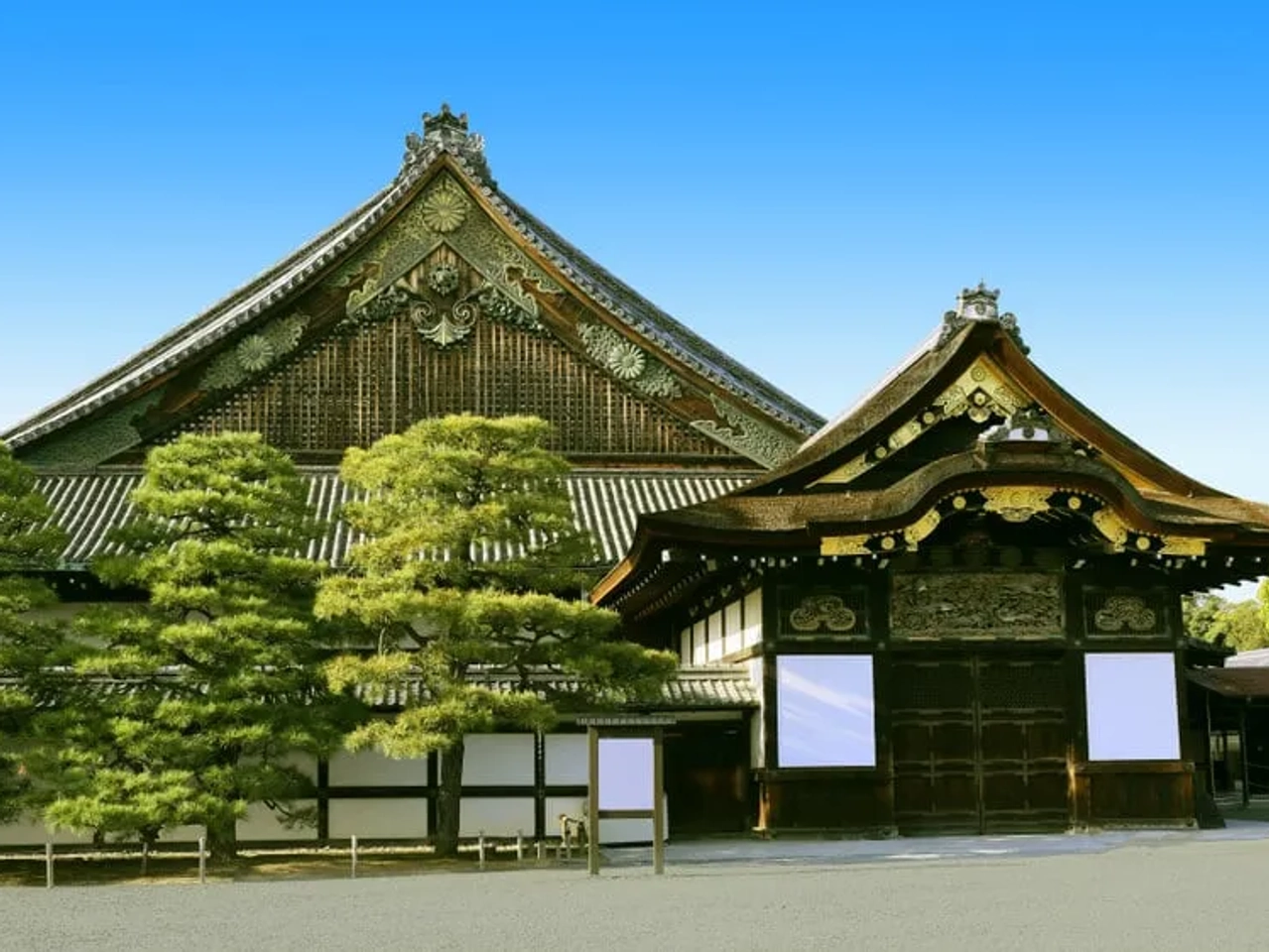 panoramica frontal do castelo nijo em quioto