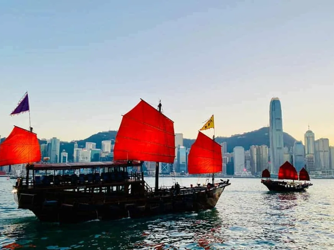 paseo en barco por Hong Kong