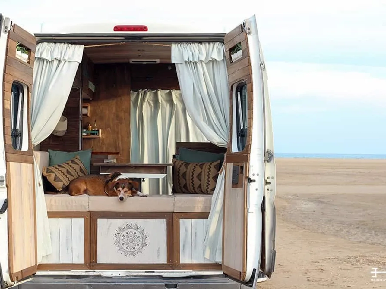 la libertad de viajar en furgoneta