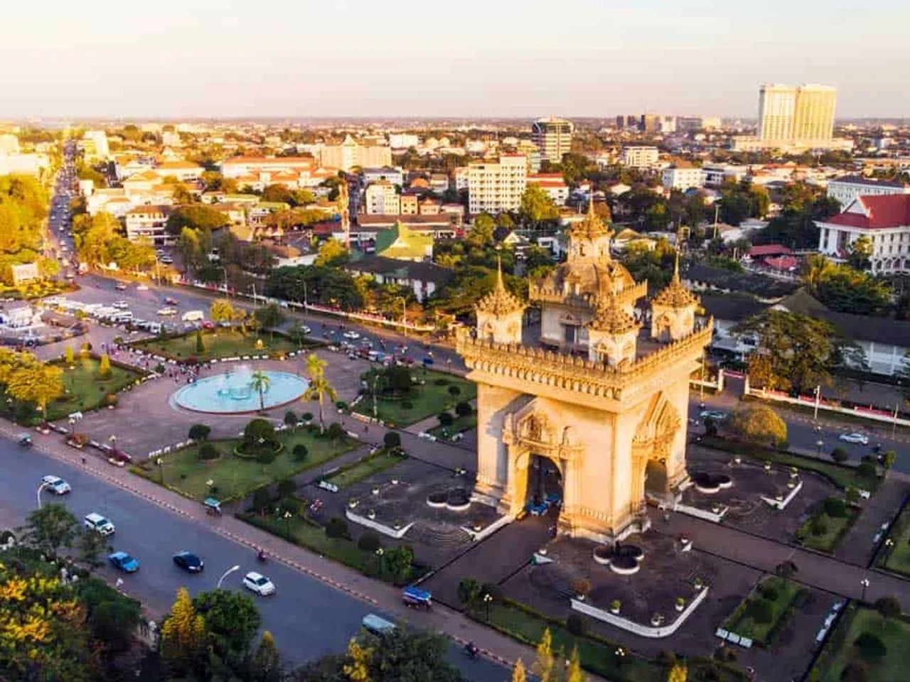 atardecer sobre el río Mekong