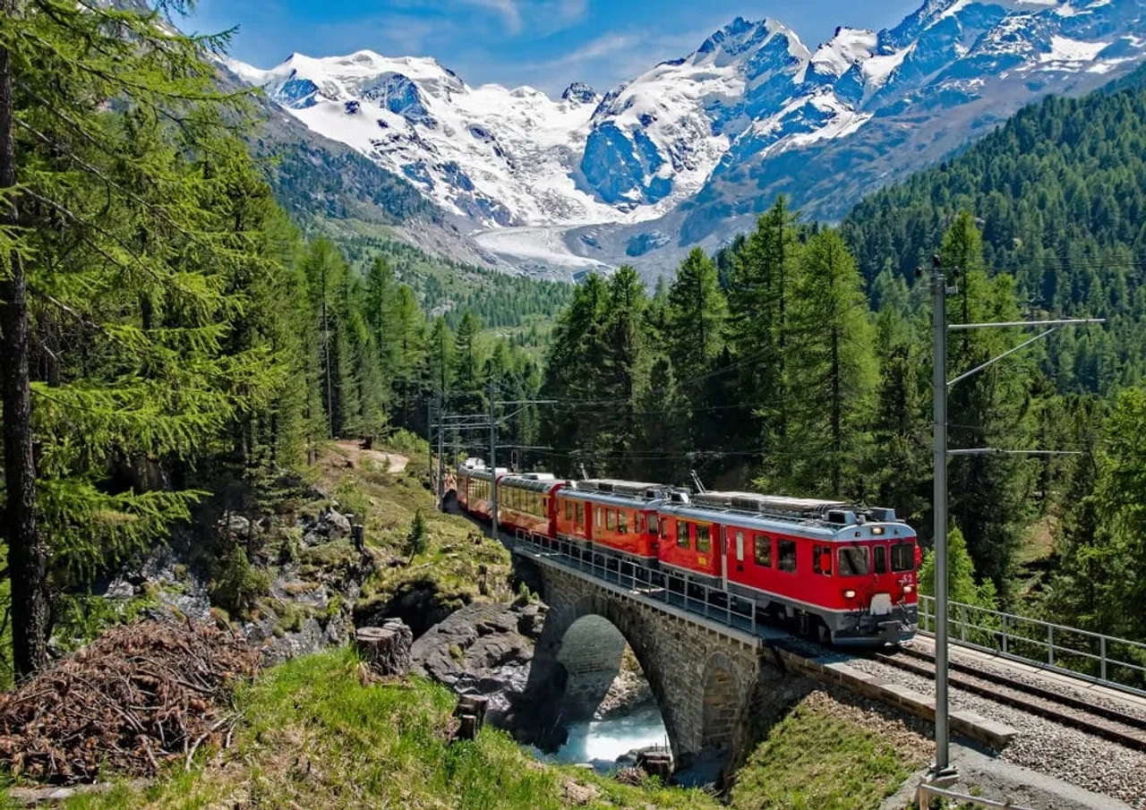 bernina express nos alpes suiços