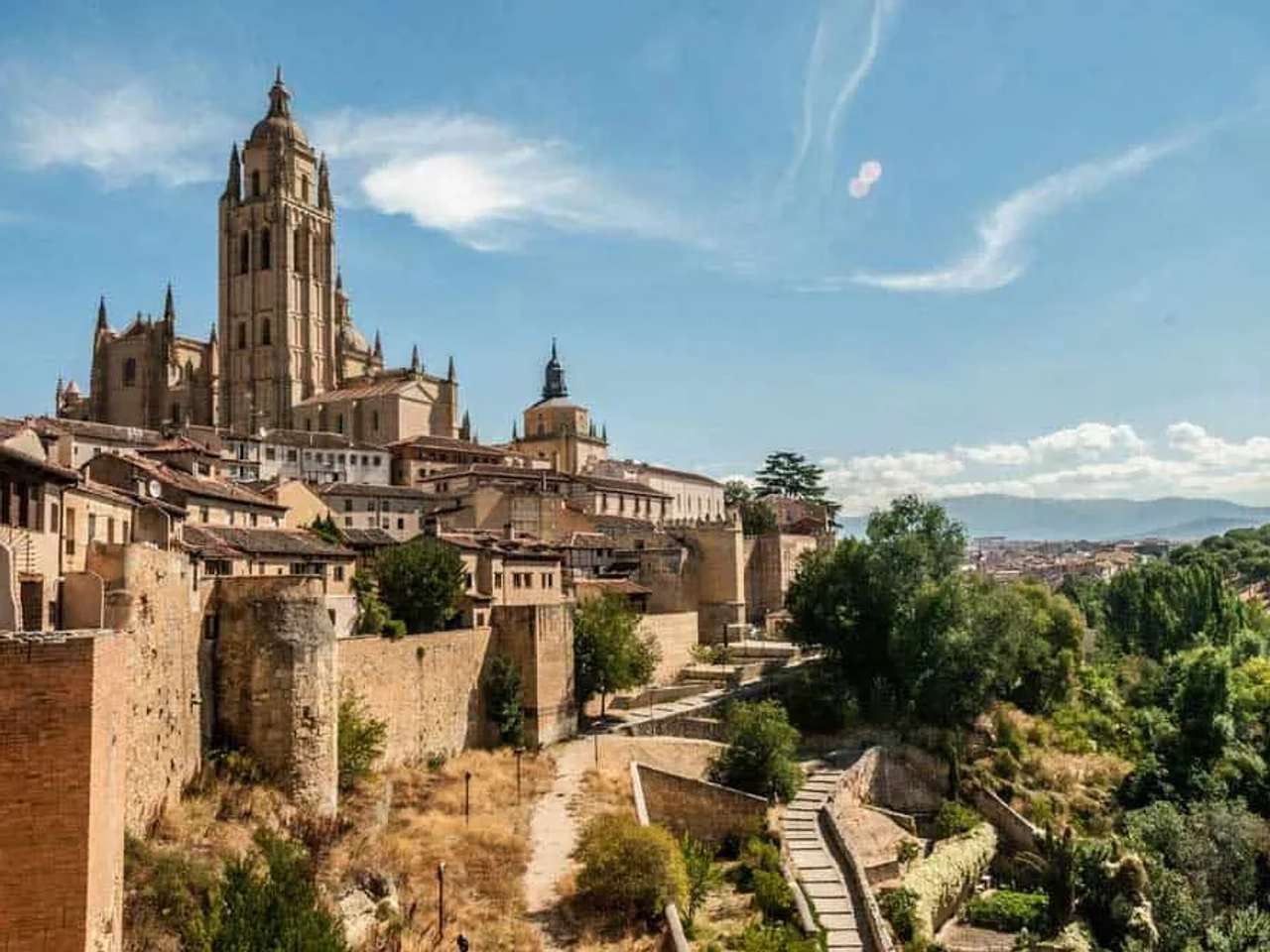 Mejores lugares en una ruta en coche por Castilla y León