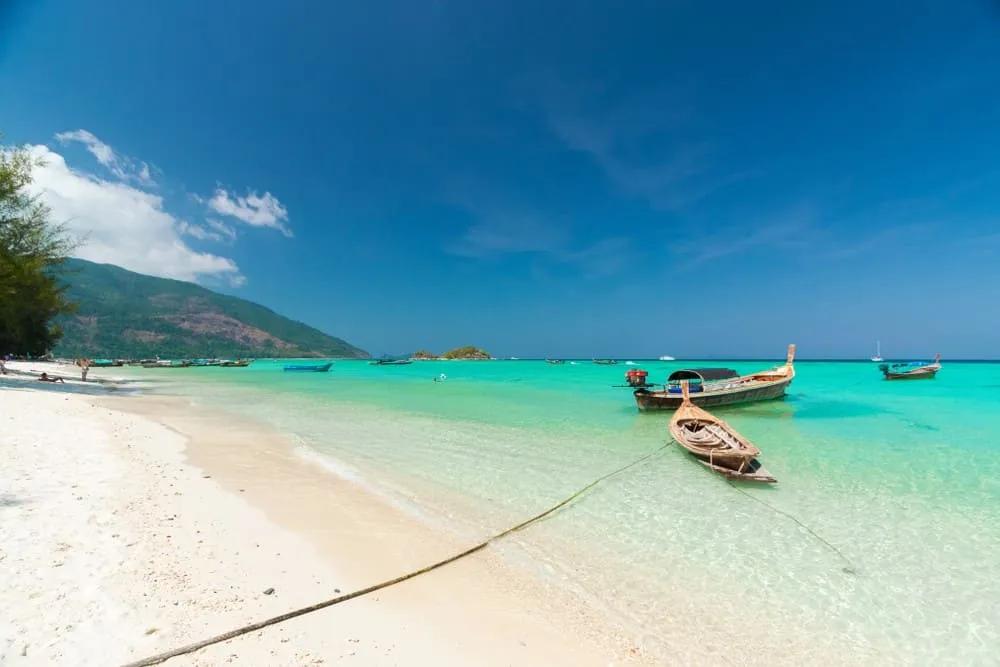 sunrise beach Koh Lipe